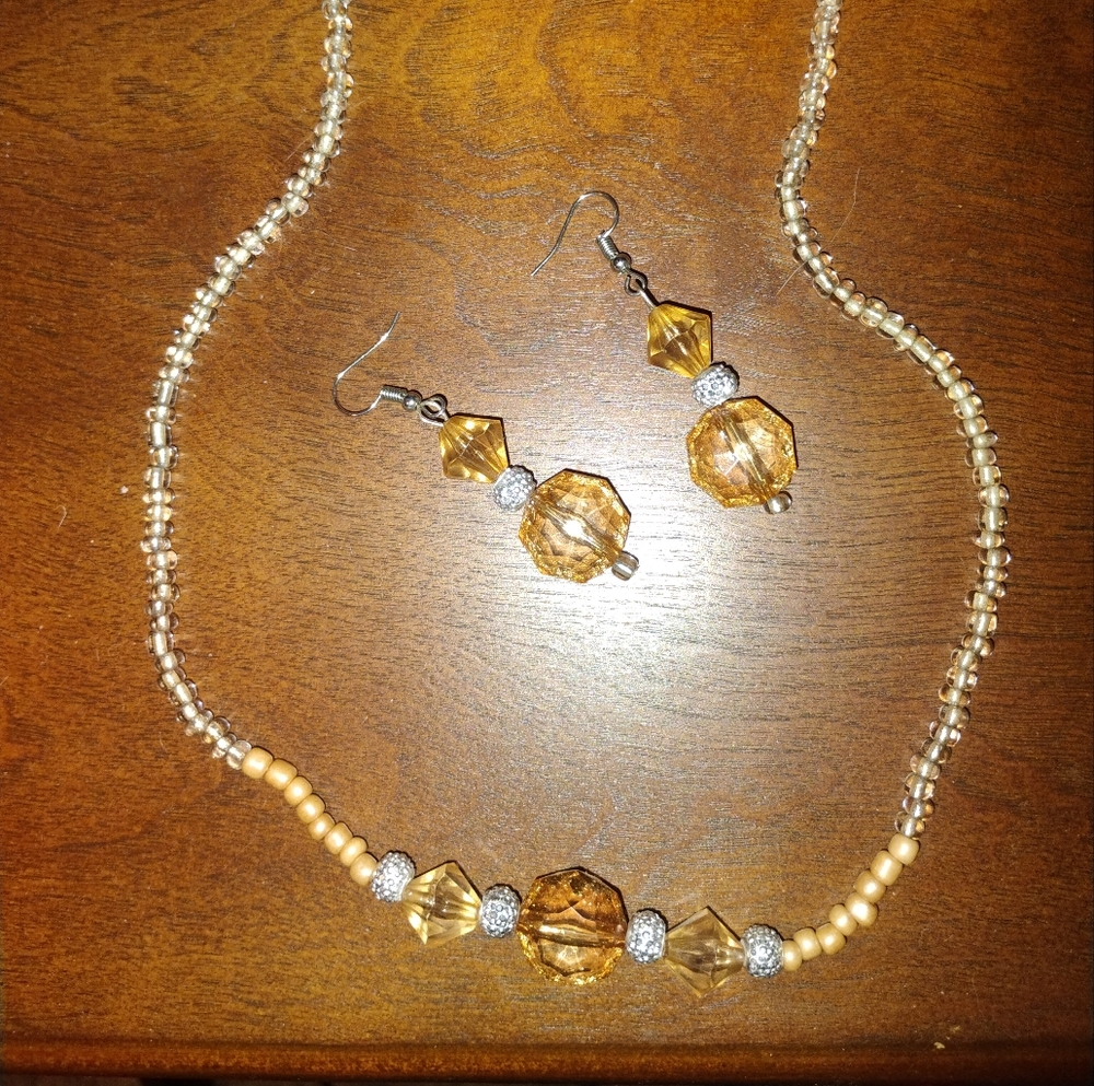 Elegant Gold Beaded Necklace and Earring Set
